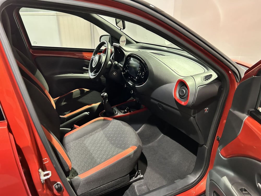 Toyota Aygo X usata a Milano (12)