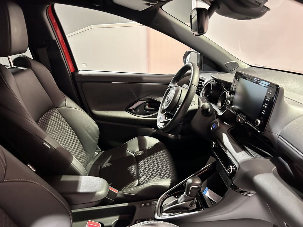Toyota Yaris usata a Milano (7)