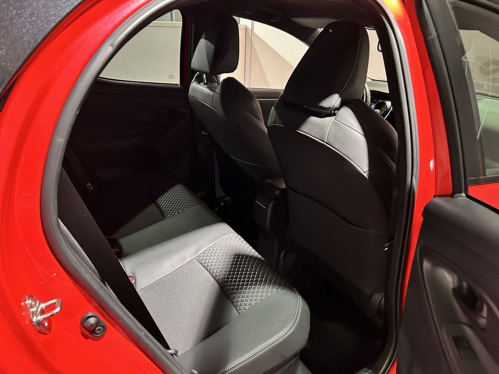 Toyota Yaris usata a Milano (8)