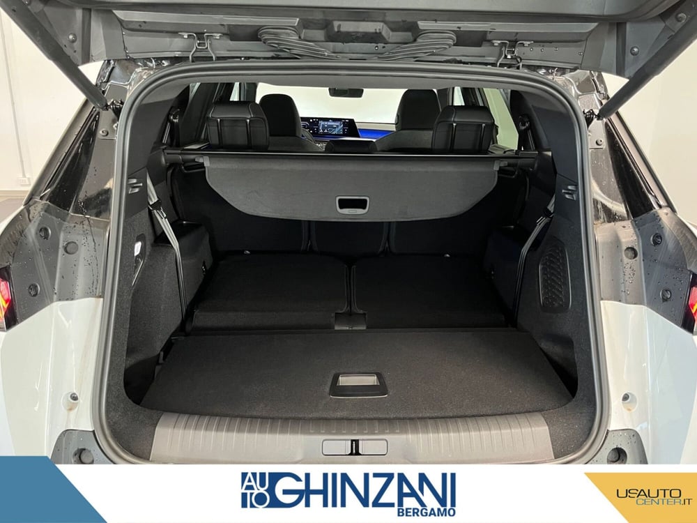 Peugeot 5008 nuova a Bergamo (15)