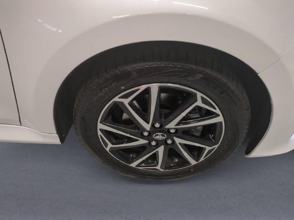 Toyota Yaris usata a Milano (9)