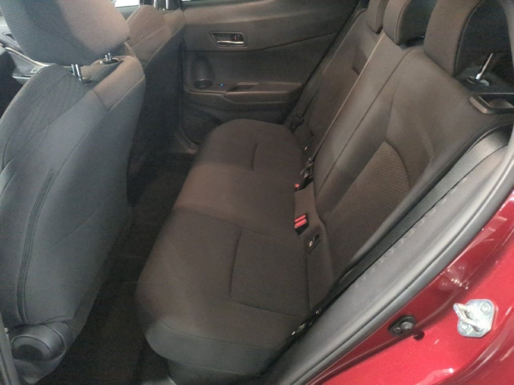 Toyota Toyota C-HR usata a Milano (11)