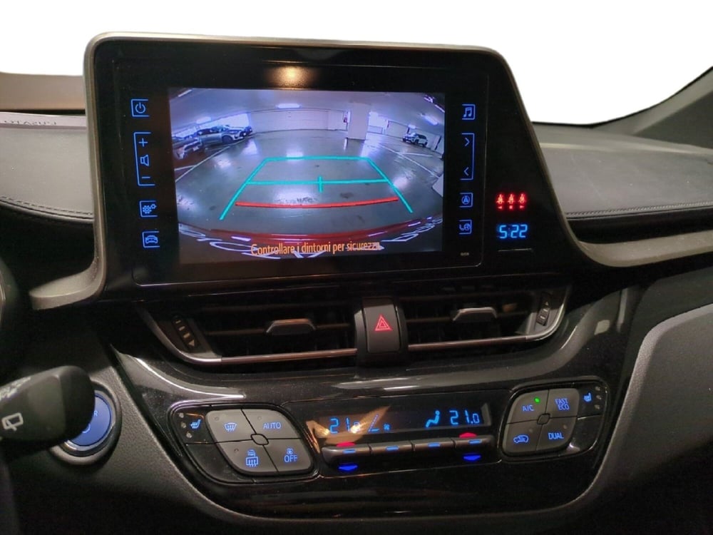 Toyota Toyota C-HR usata a Milano (15)