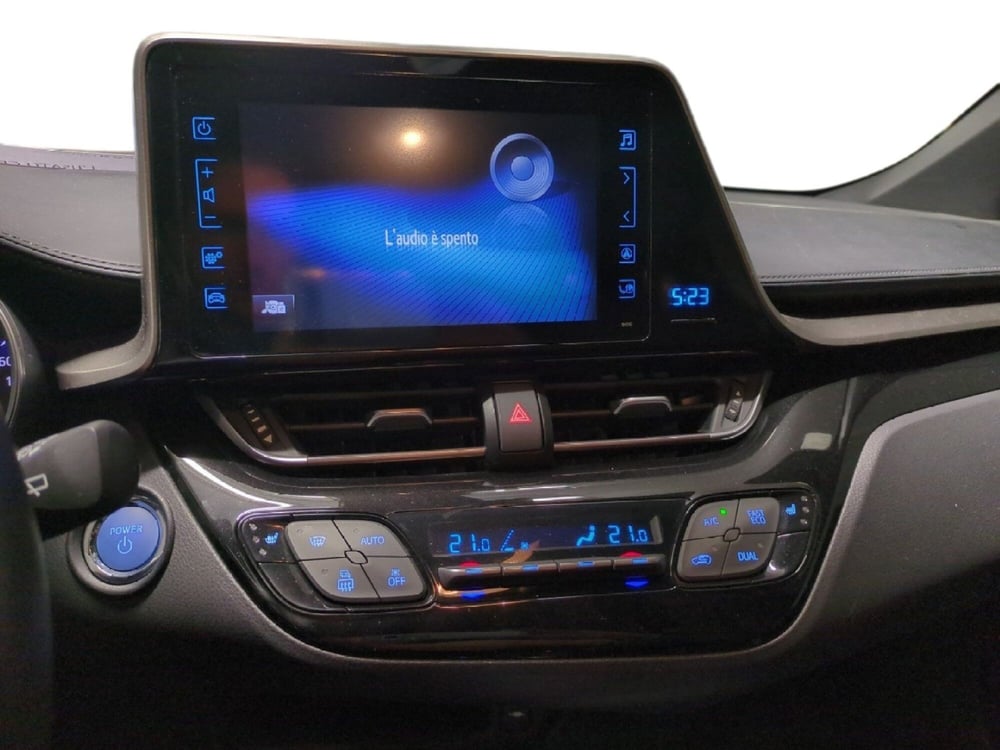 Toyota Toyota C-HR usata a Milano (17)