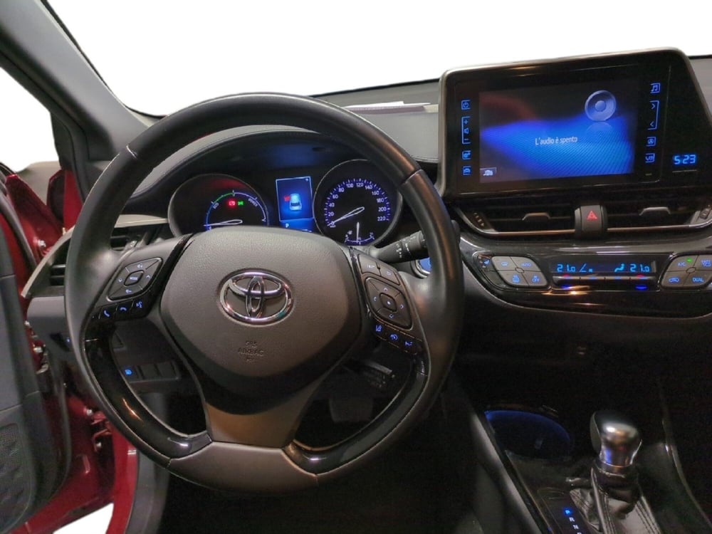 Toyota Toyota C-HR usata a Milano (18)