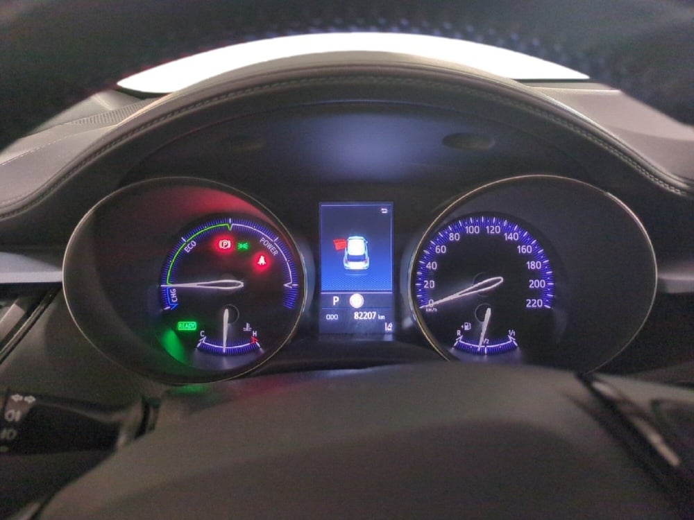 Toyota Toyota C-HR usata a Milano (12)