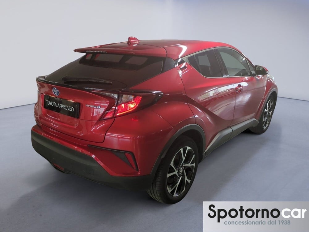 Toyota Toyota C-HR usata a Milano (6)