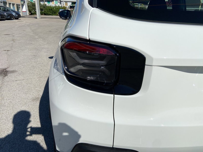 Jeep Avenger nuova a Chieti (10)