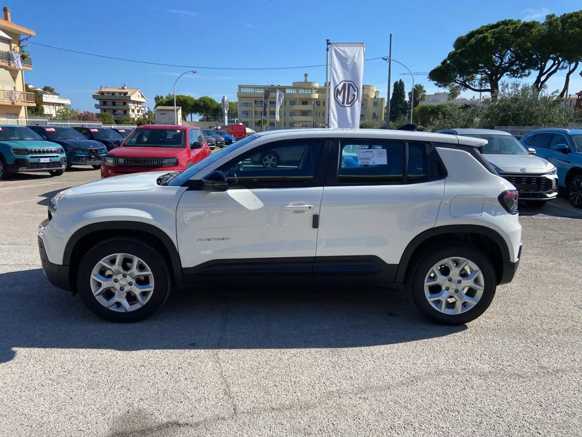 Jeep Avenger nuova a Chieti (2)