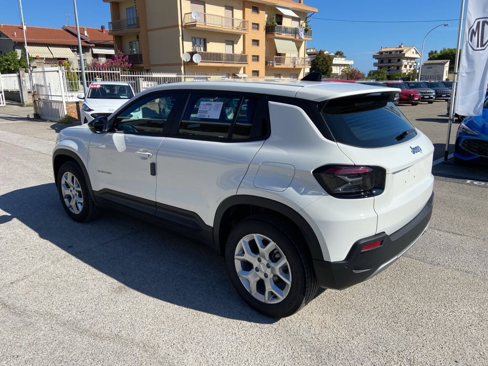 Jeep Avenger nuova a Chieti (3)