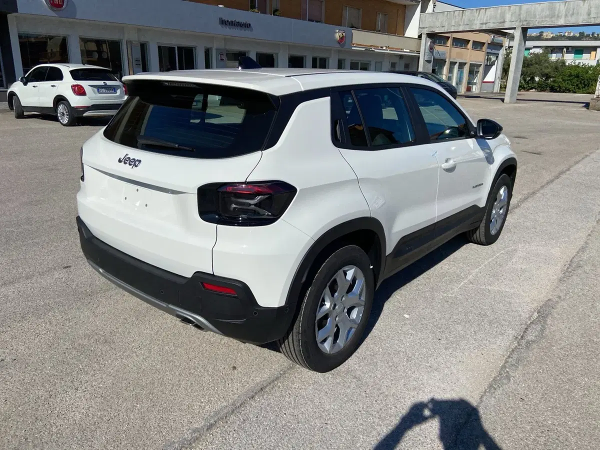 Jeep Avenger nuova a Chieti (6)
