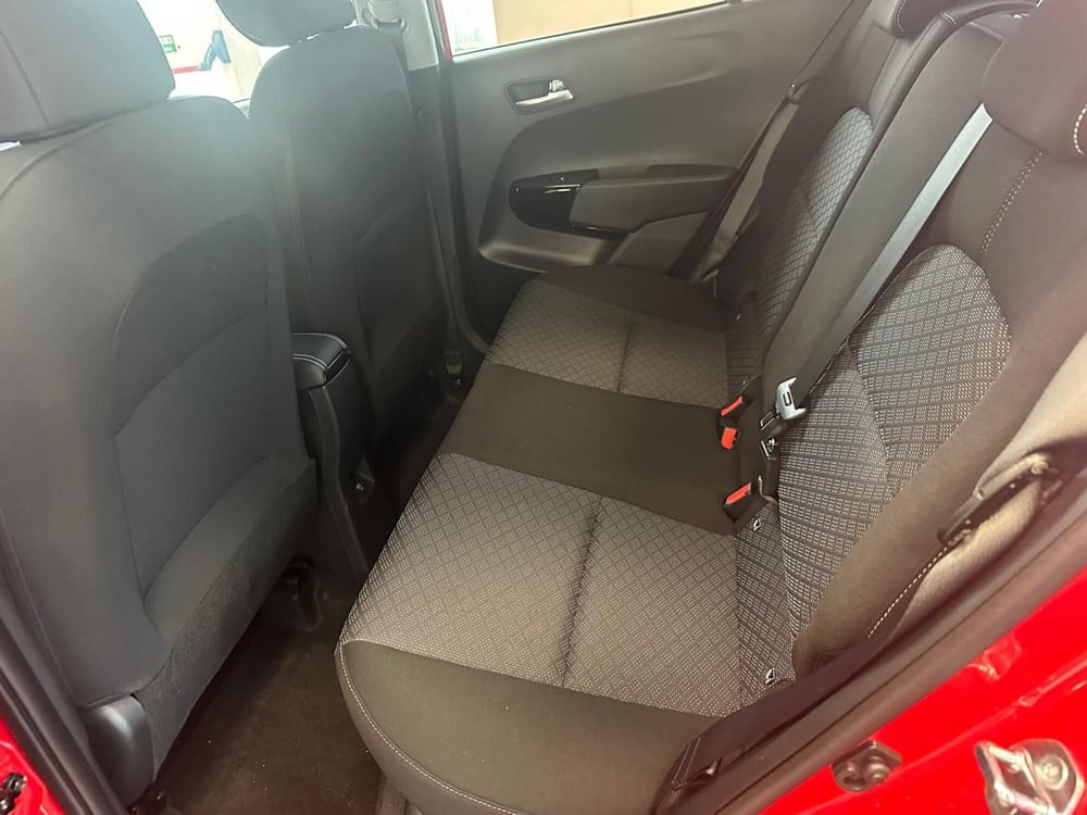 Kia Picanto nuova a Napoli (11)