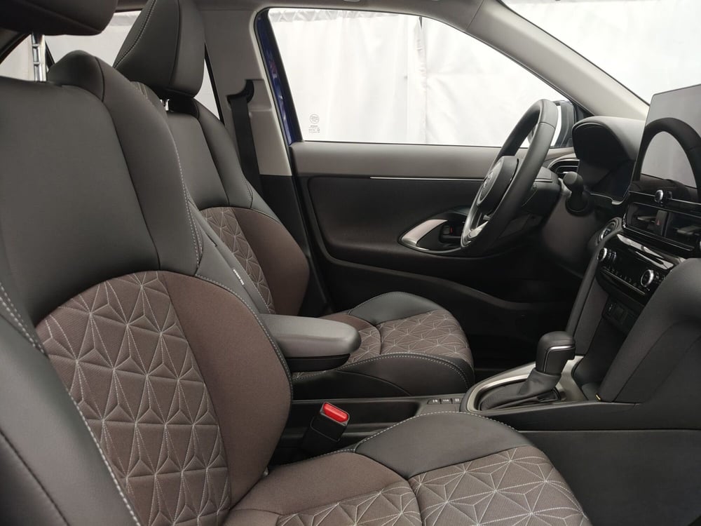 Toyota Yaris Cross usata a Roma (5)