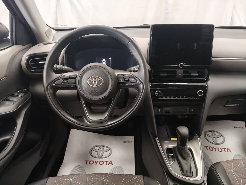 Toyota Yaris Cross usata a Roma (9)