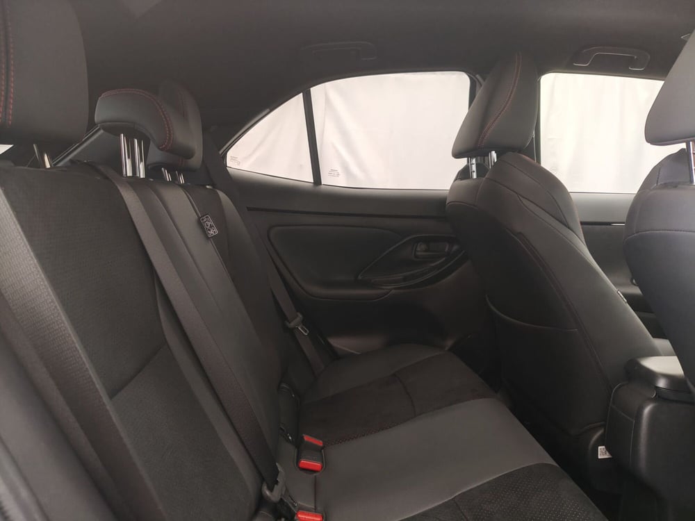 Toyota Yaris Cross usata a Roma (7)
