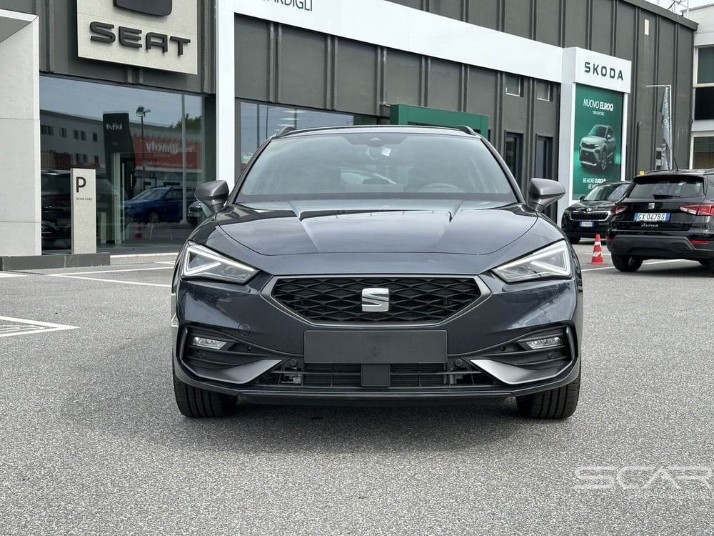 SEAT Leon ST nuova a Livorno (2)