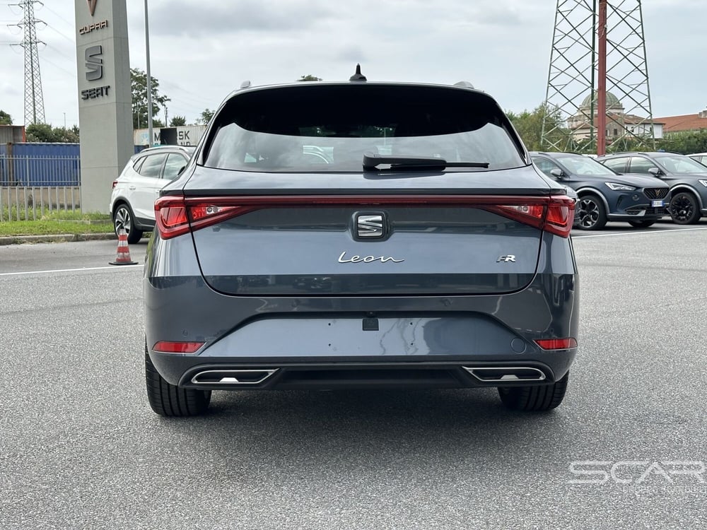 SEAT Leon ST nuova a Livorno (6)