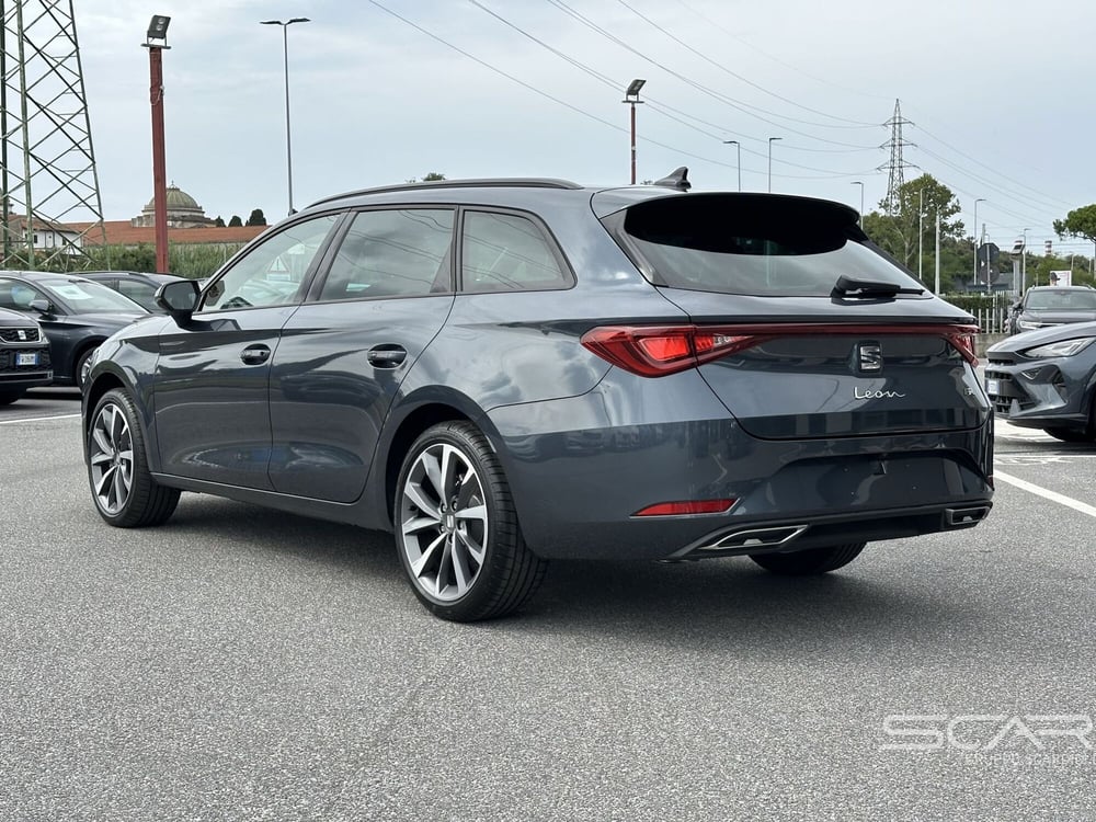 SEAT Leon ST nuova a Livorno (7)