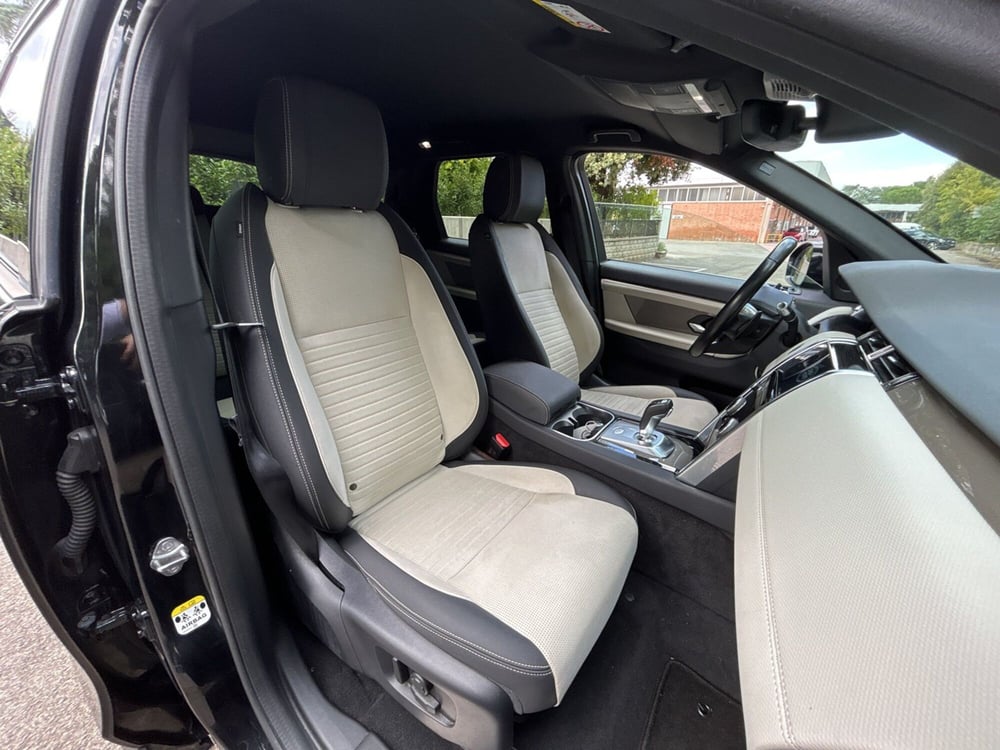 Land Rover Discovery Sport usata a Bologna (11)