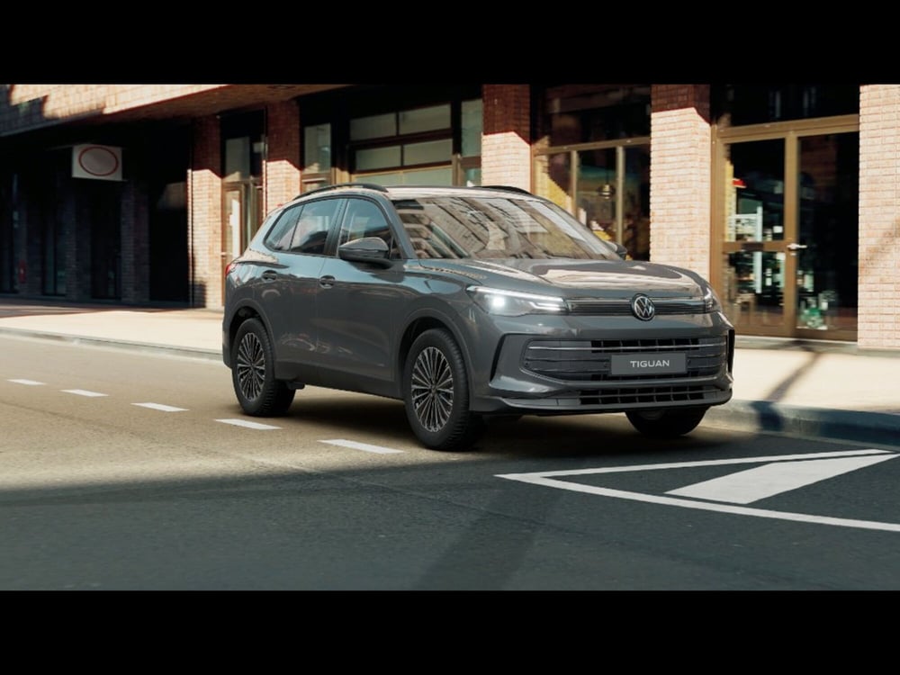 Volkswagen Tiguan nuova a Livorno (3)