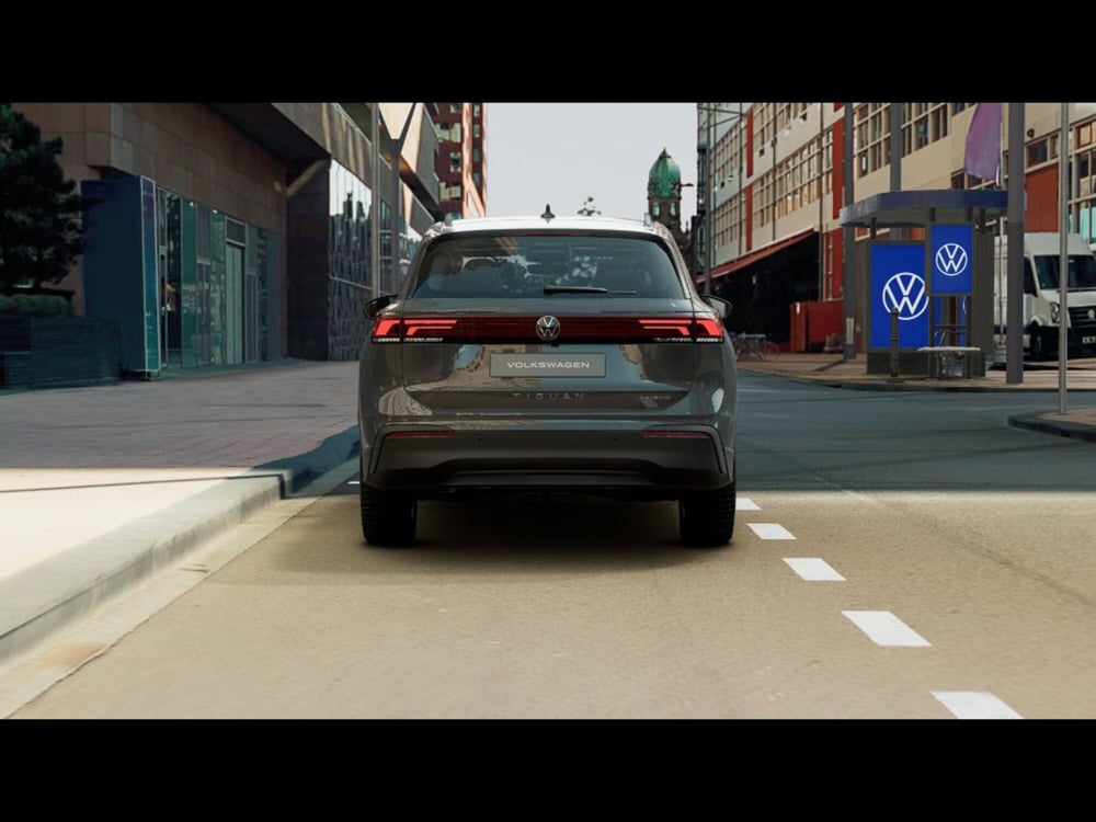 Volkswagen Tiguan nuova a Livorno (6)