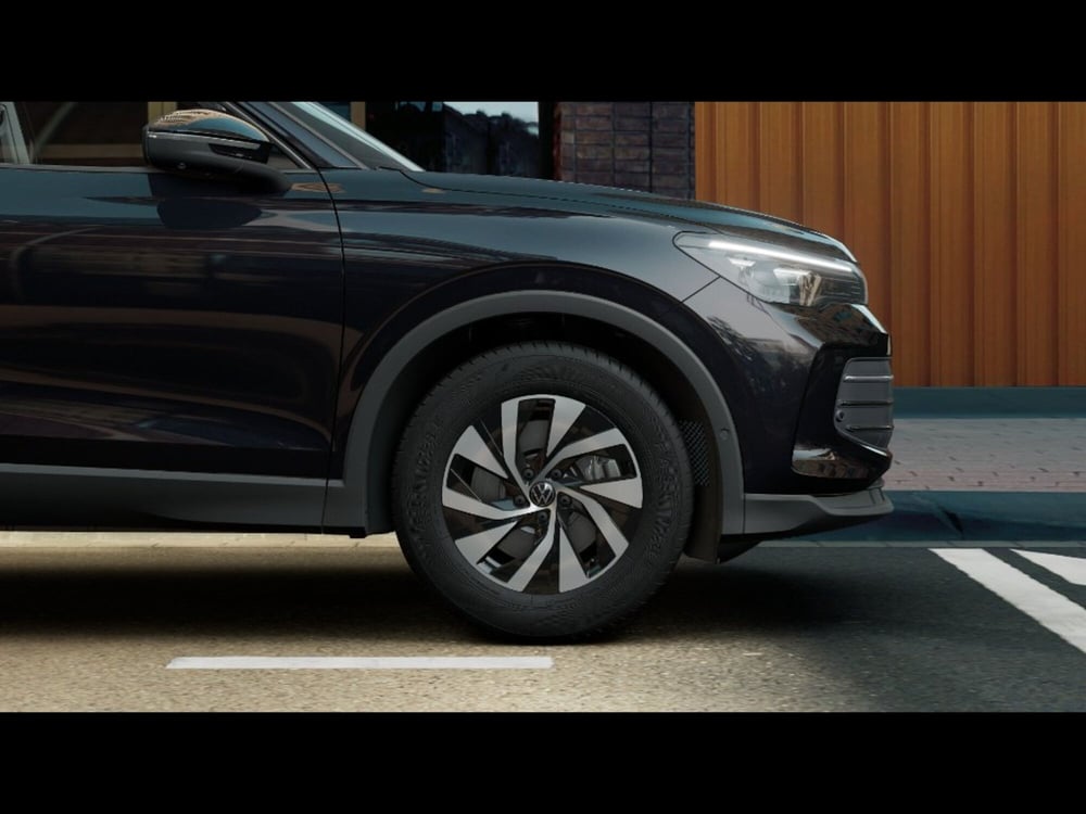Volkswagen Tiguan nuova a Firenze (5)