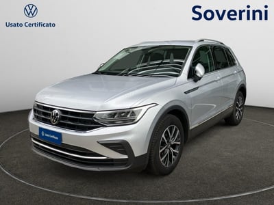 Volkswagen Tiguan 2.0 TDI SCR Life del 2022 usata a Bologna