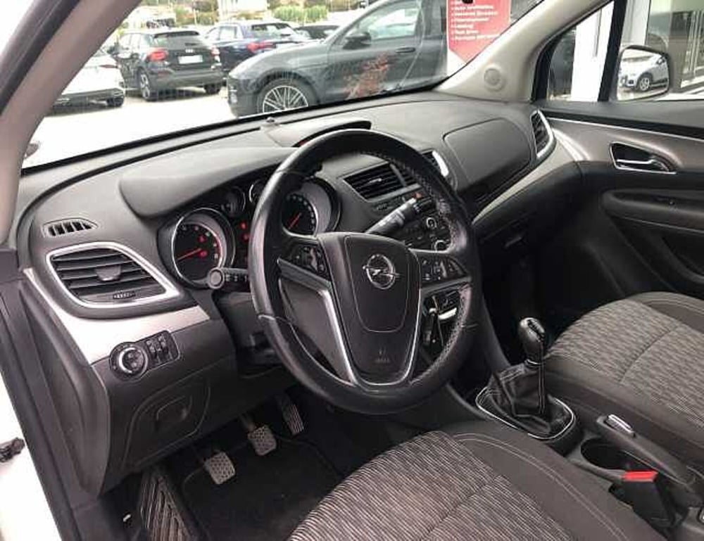 Opel Mokka usata a Lucca (10)