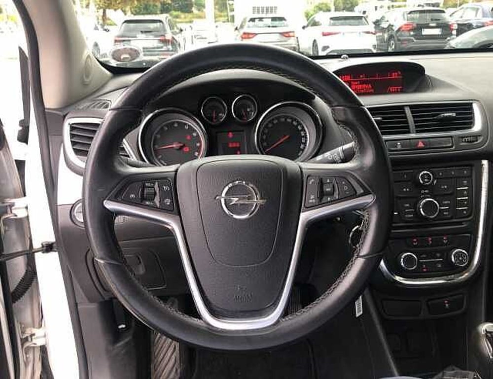 Opel Mokka usata a Lucca (11)