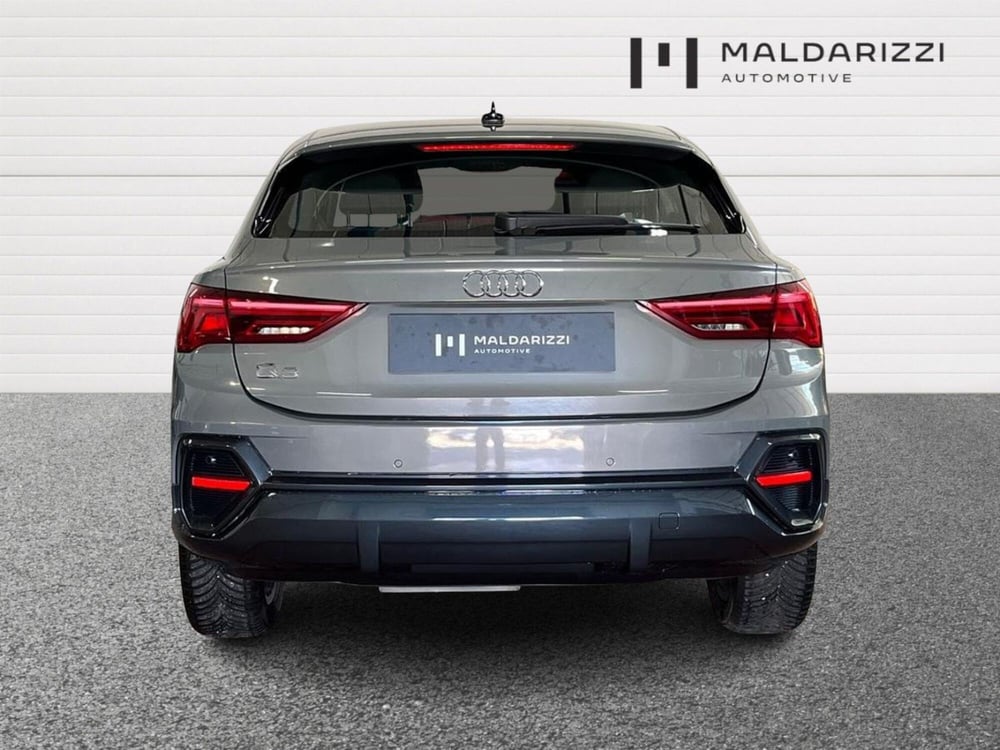 Audi Q3 Sportback usata a Bari (13)