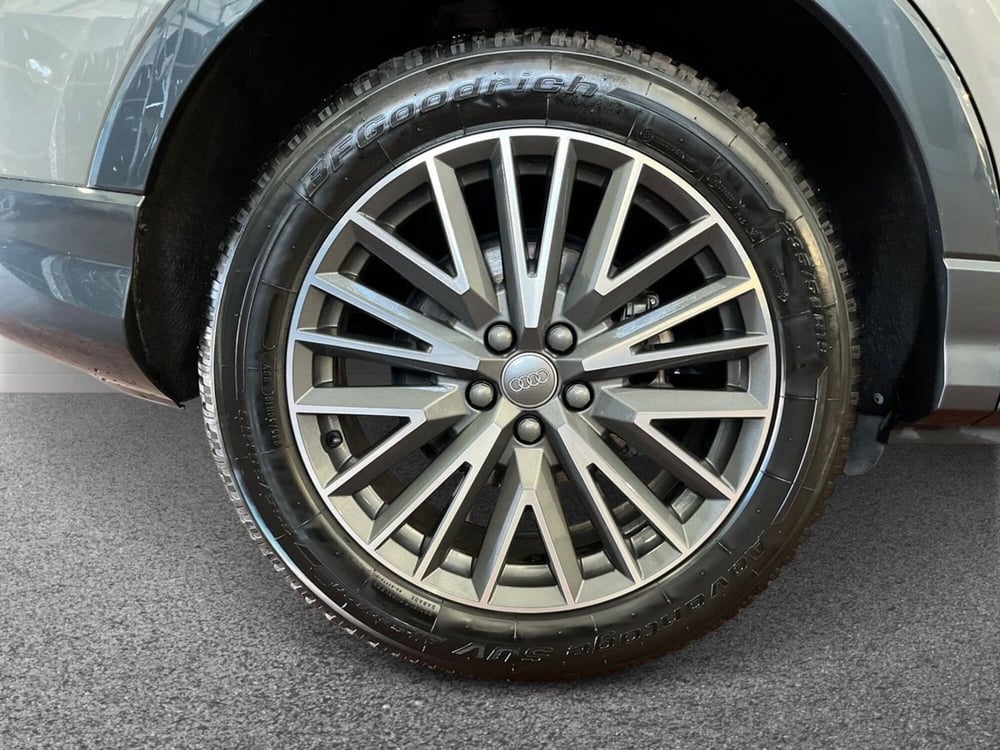 Audi Q3 Sportback usata a Bari (6)