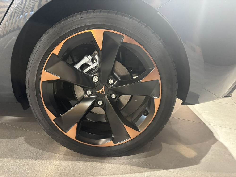 Cupra Leon nuova a Ferrara (8)
