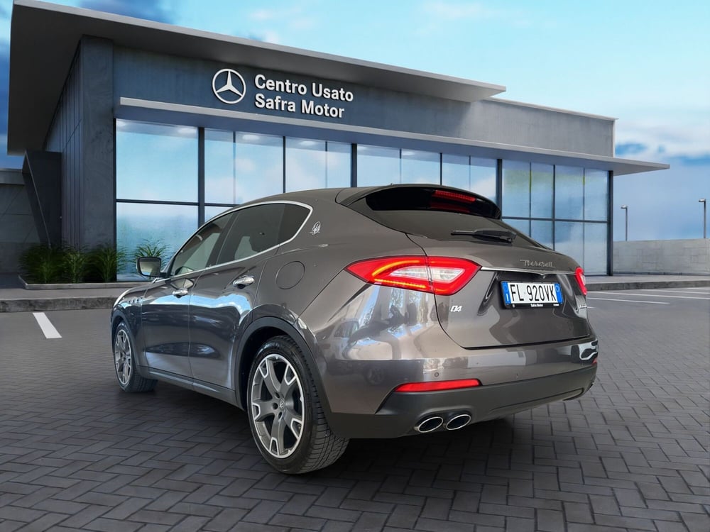 Maserati Levante usata a Cosenza (4)