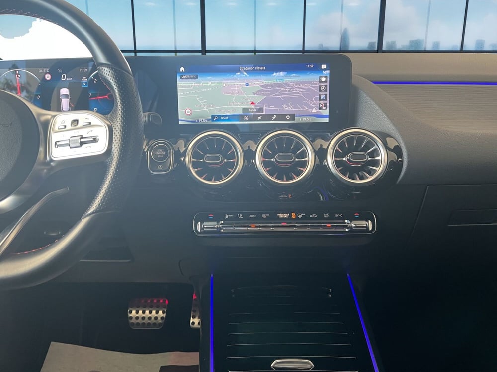 Mercedes-Benz GLA SUV usata a Cosenza (16)