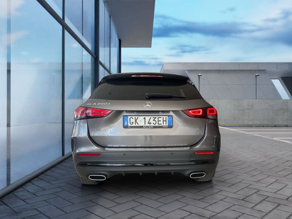 Mercedes-Benz GLA SUV usata a Cosenza (5)