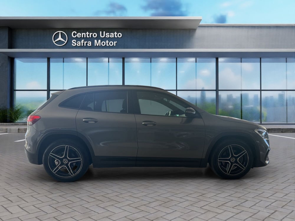 Mercedes-Benz GLA SUV usata a Cosenza (7)