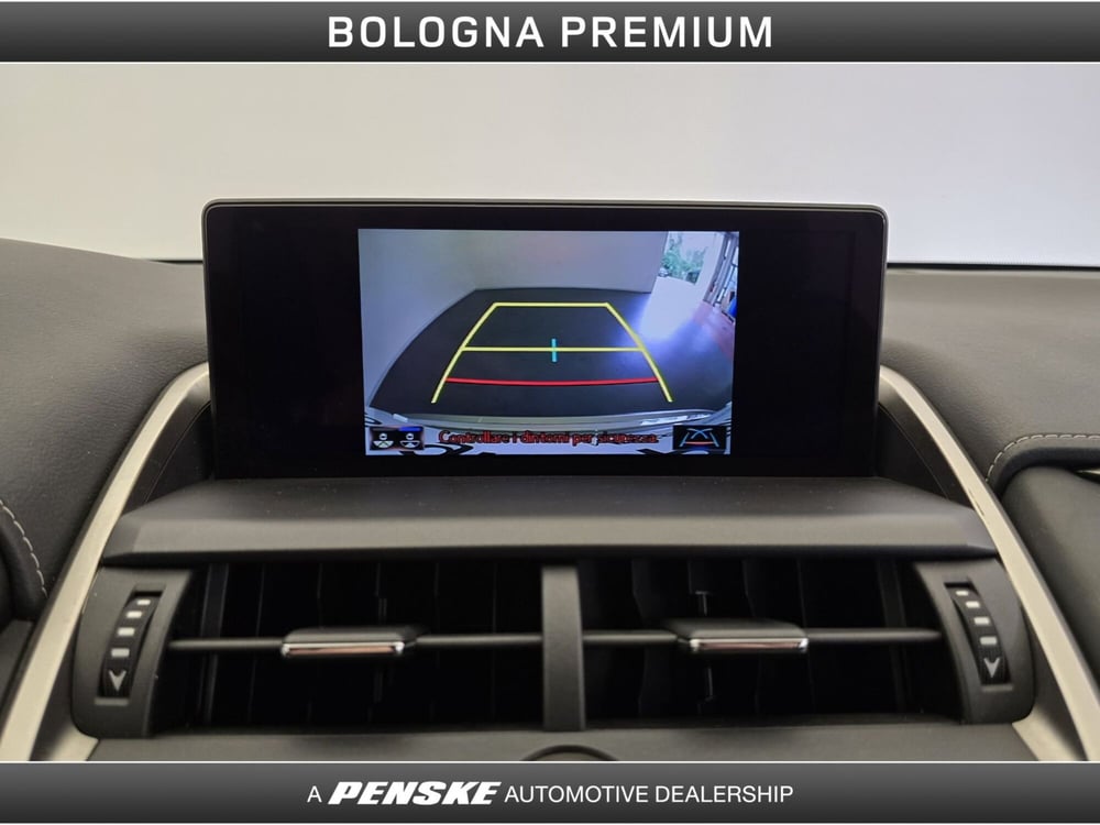 Lexus NX usata a Bologna (13)