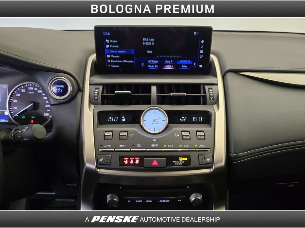 Lexus NX usata a Bologna (14)