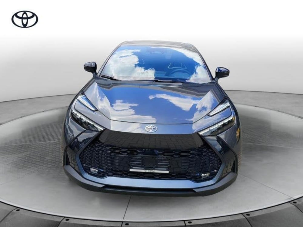 Toyota Toyota C-HR nuova a Perugia (4)