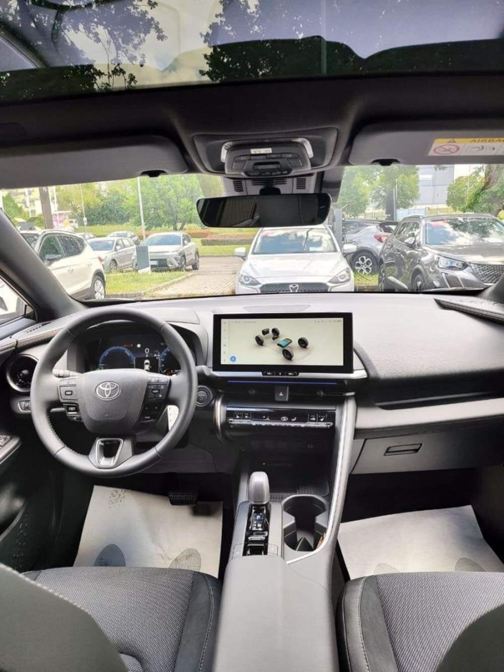 Toyota Toyota C-HR nuova a Perugia (8)