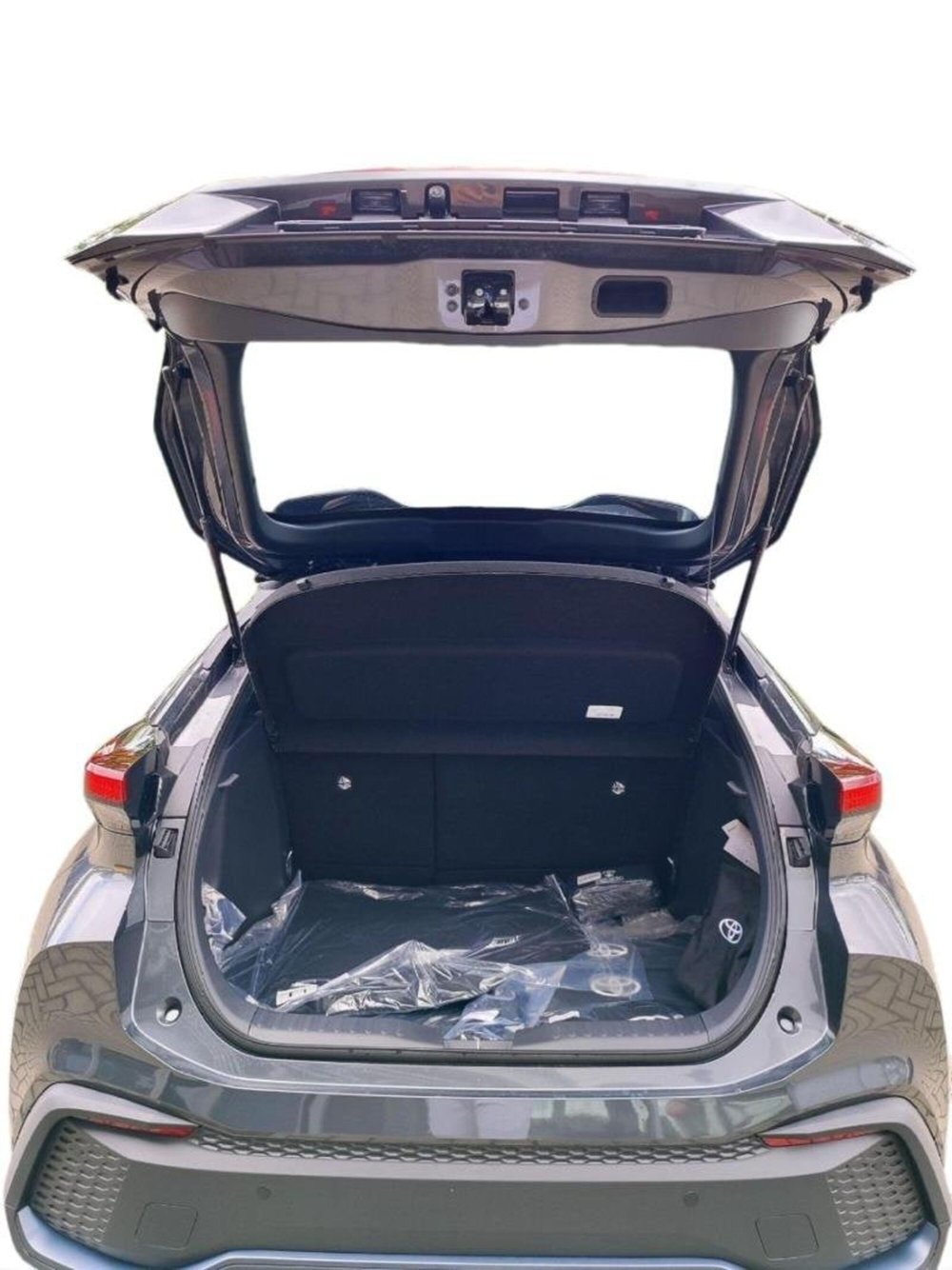 Toyota Toyota C-HR nuova a Perugia (10)