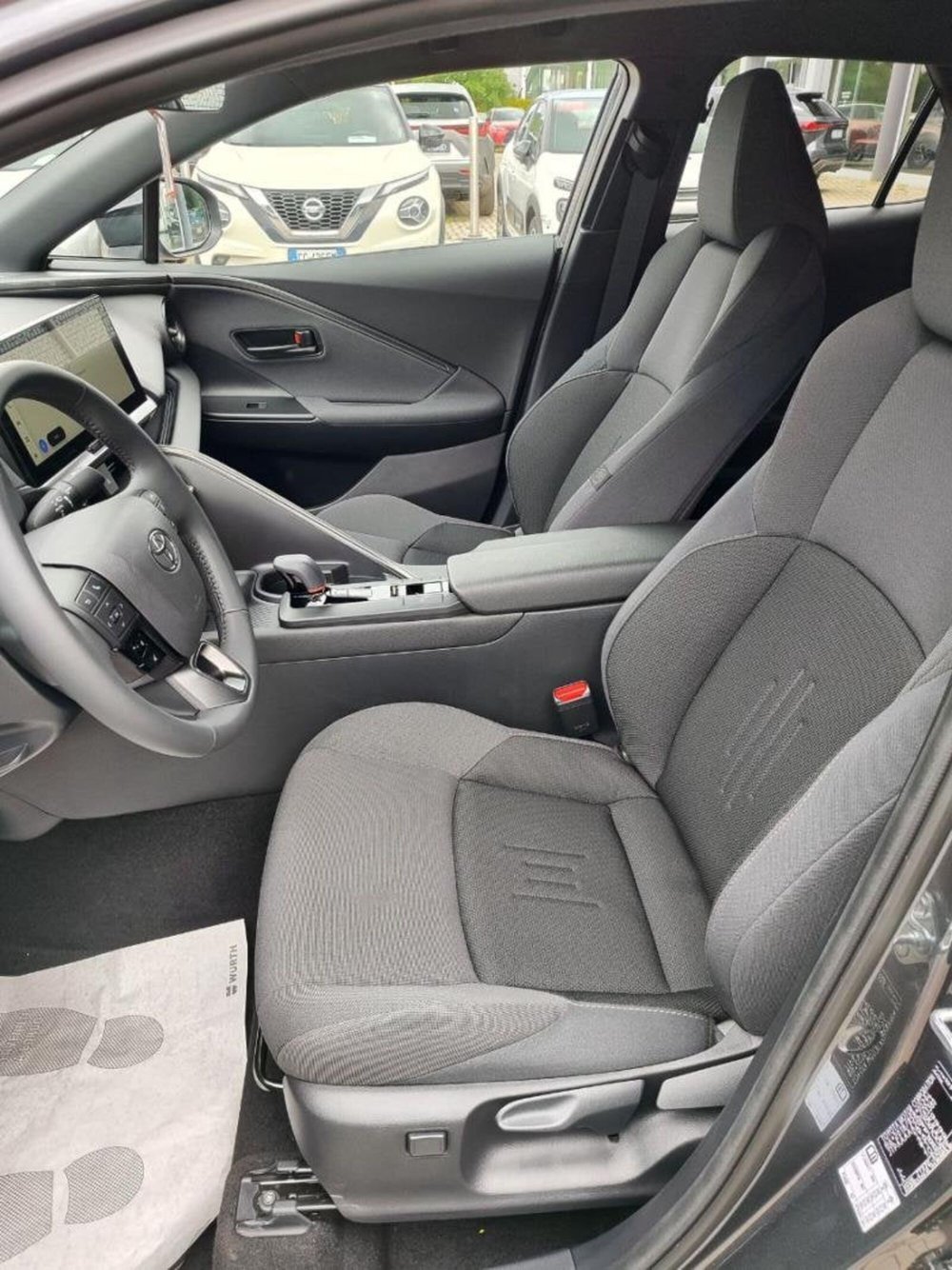 Toyota Toyota C-HR nuova a Perugia (11)