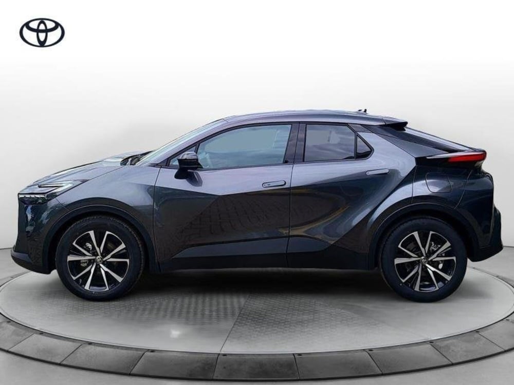 Toyota Toyota C-HR nuova a Perugia (2)