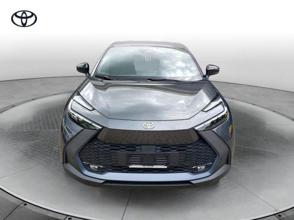 Toyota Toyota C-HR nuova a Perugia (4)