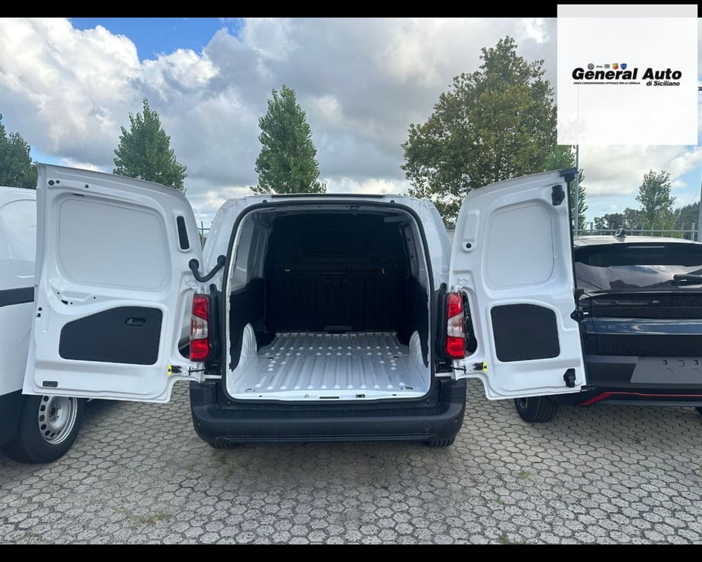 Fiat Doblò Furgone nuova a Lucca (10)