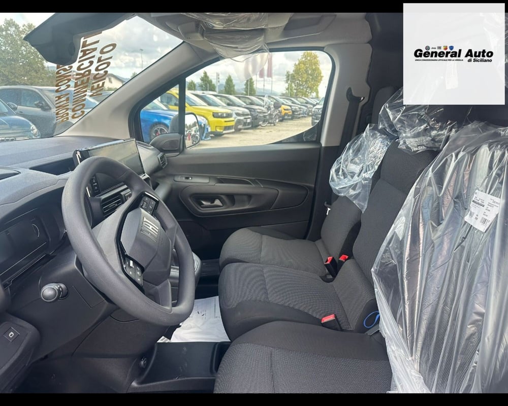 Fiat Doblò Furgone nuova a Lucca (12)