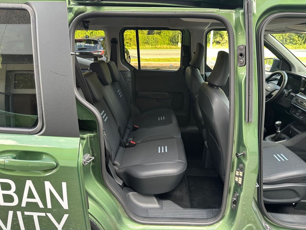 Ford Tourneo Courier usata a Verbano Cusio Ossola (15)