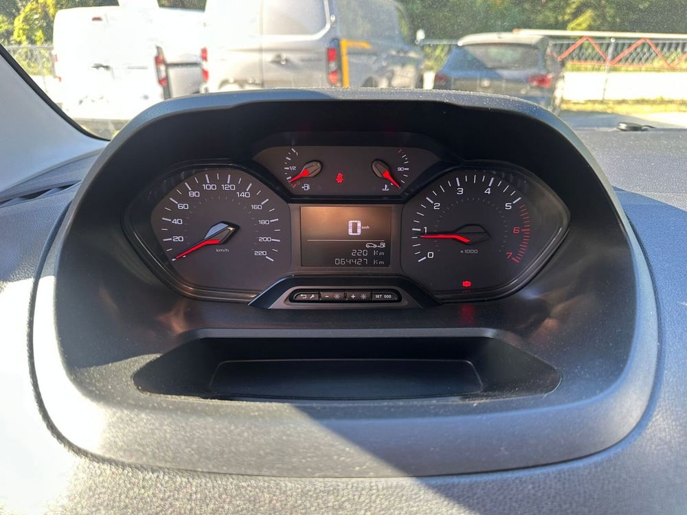 Peugeot Partner Furgone usata a Verbano Cusio Ossola (14)