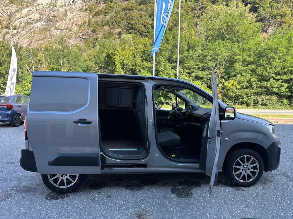 Peugeot Partner Furgone usata a Verbano Cusio Ossola (9)