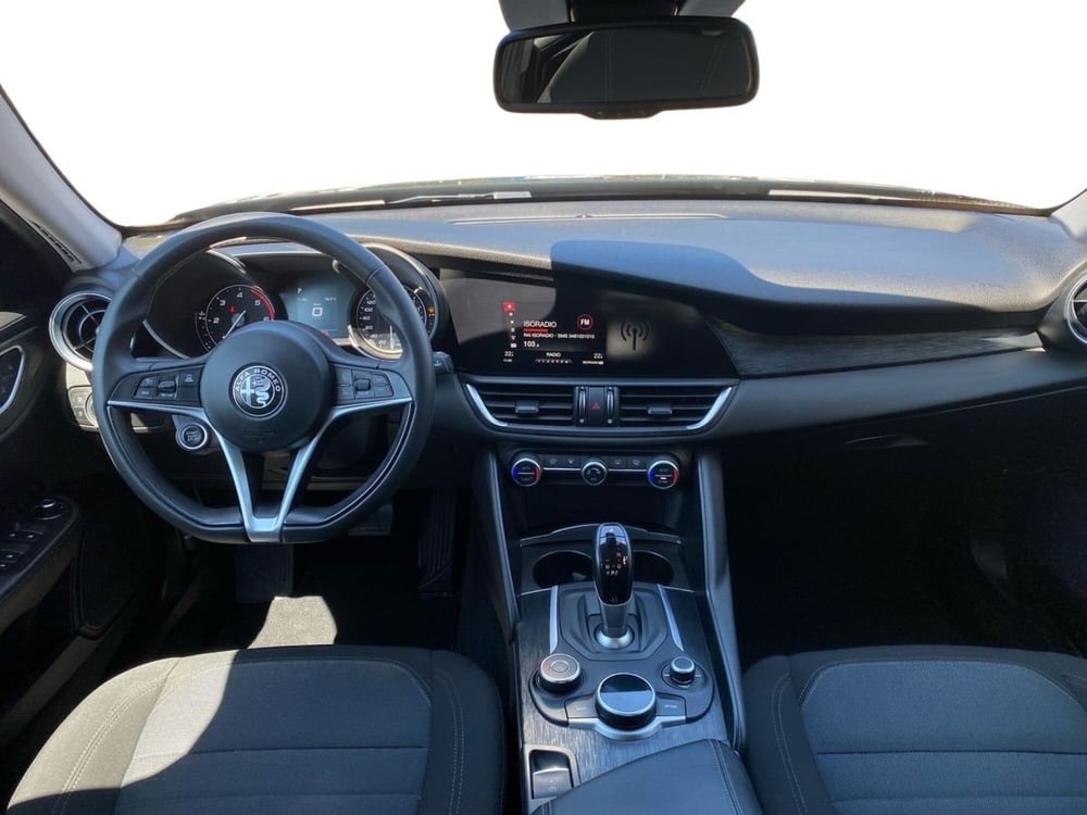 Alfa Romeo Giulia usata a Firenze (11)